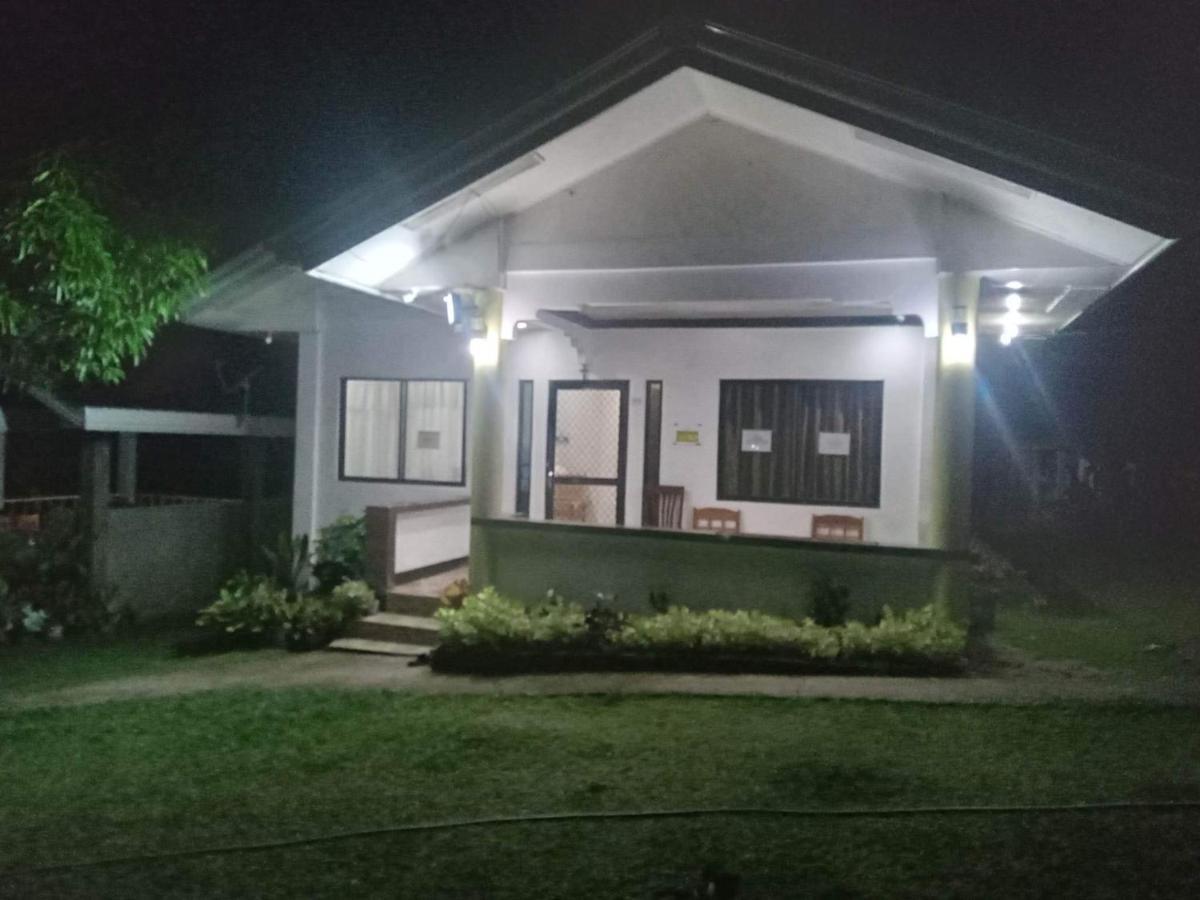 Guindulman Balai Mariacaria Pension House المظهر الخارجي الصورة